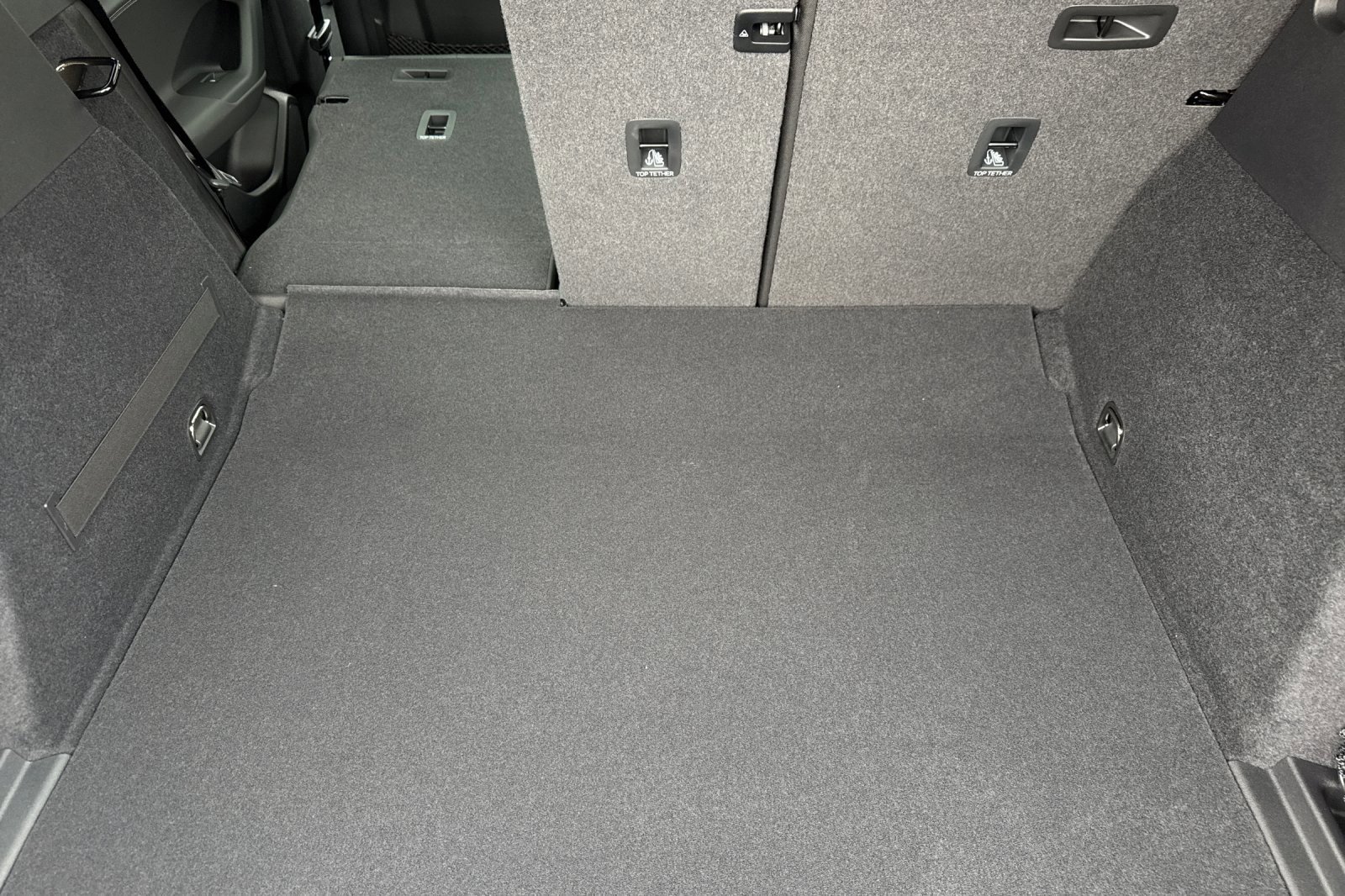 New 2025 Audi Q6 e-tron Premium Plus image 12