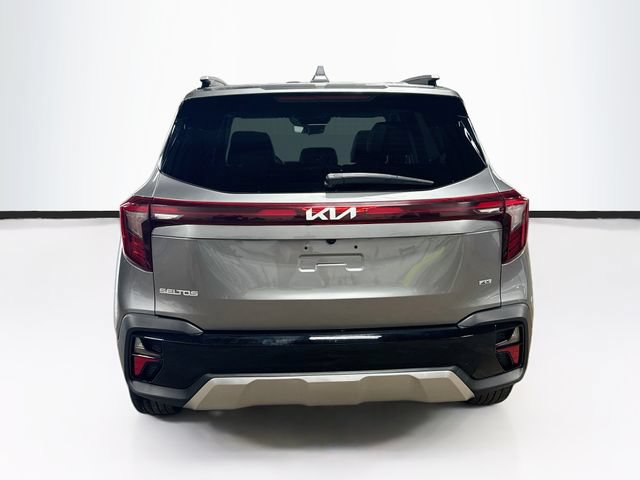 Used 2024 Kia Seltos S AWD/4WD image 6