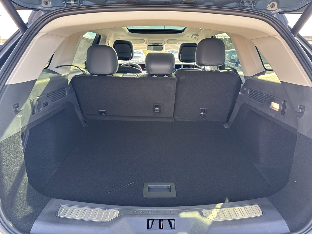 New 2026 Lincoln Nautilus Reserve image 35