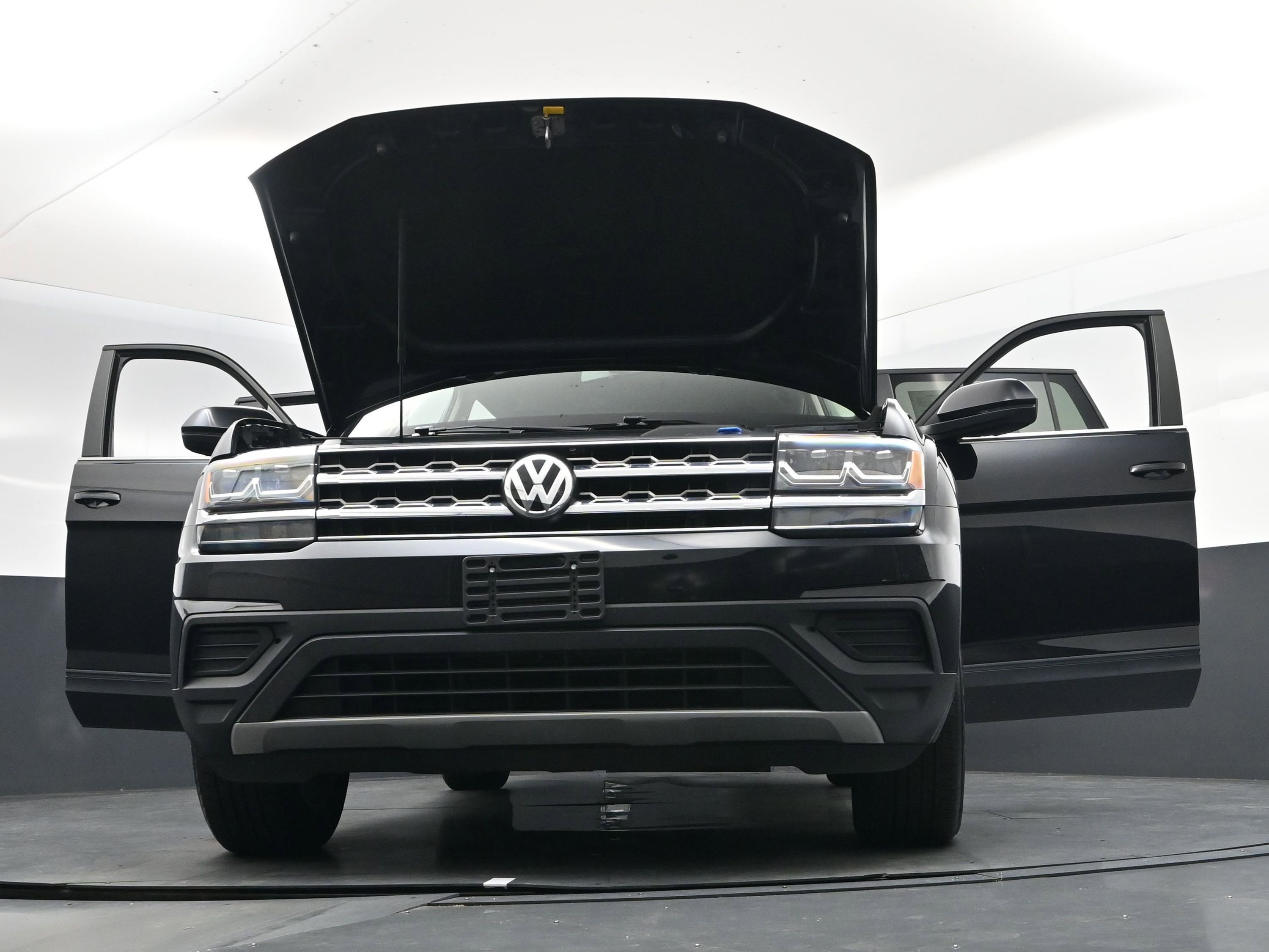 Used 2019 Volkswagen Atlas S w/ Towing Package image 22