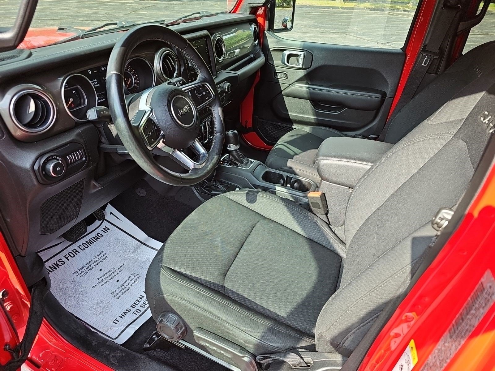 Used 2018 Jeep Wrangler Unlimited Sahara AWD/4WD image 18