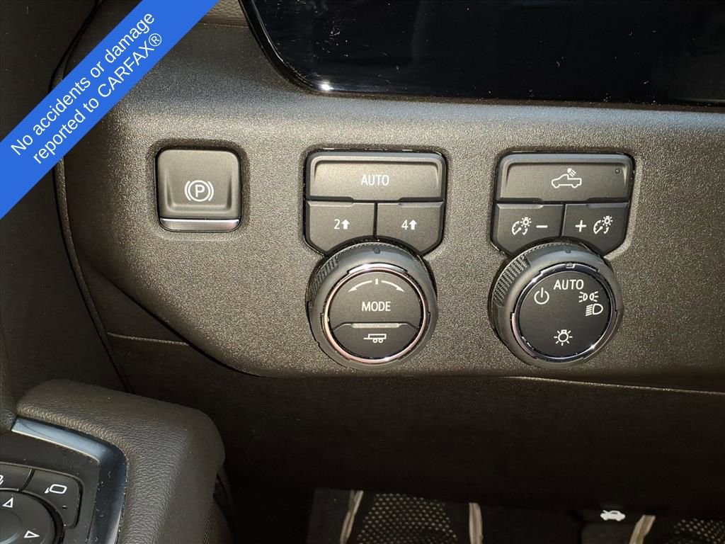 Used 2025 Chevrolet Silverado 1500 LT image 29