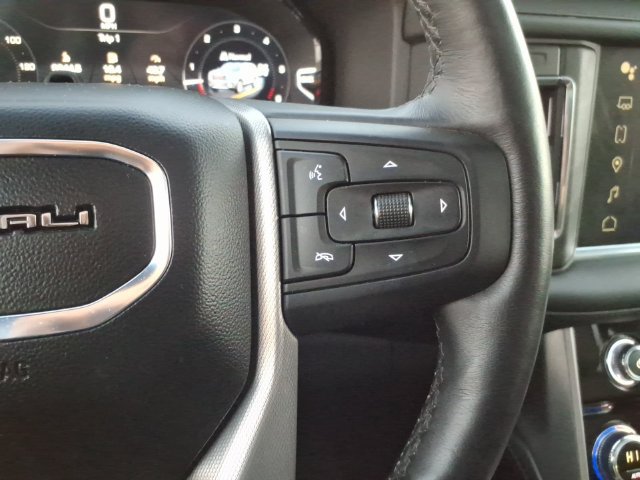 Used 2024 GMC Yukon XL Denali w/ Advanced Technology Package AWD/4WD image 34
