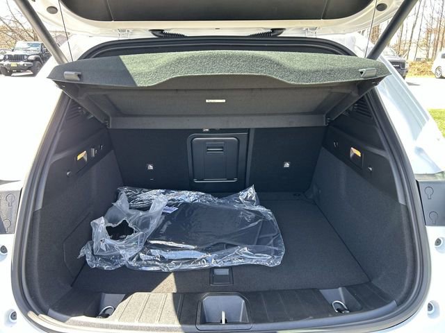 New 2026 Alfa Romeo Tonale w/ Black Premium Package image 16