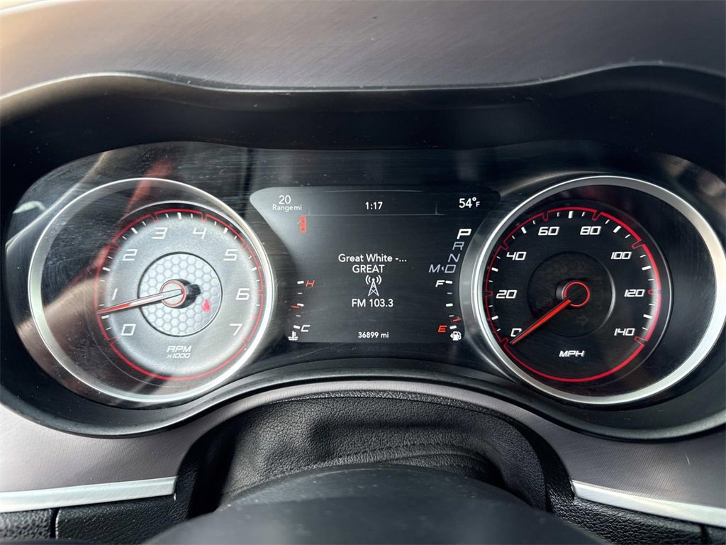 Used 2022 Dodge Charger SXT w/ Driver Convenience Group image 12