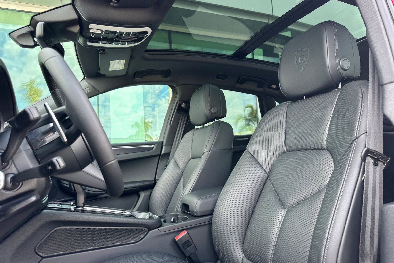 New 2026 Porsche Macan GTS image 5