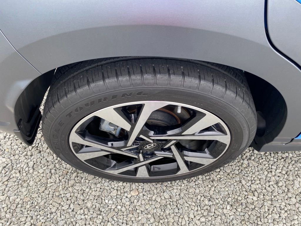 Used 2022 Hyundai Kona Limited image 24