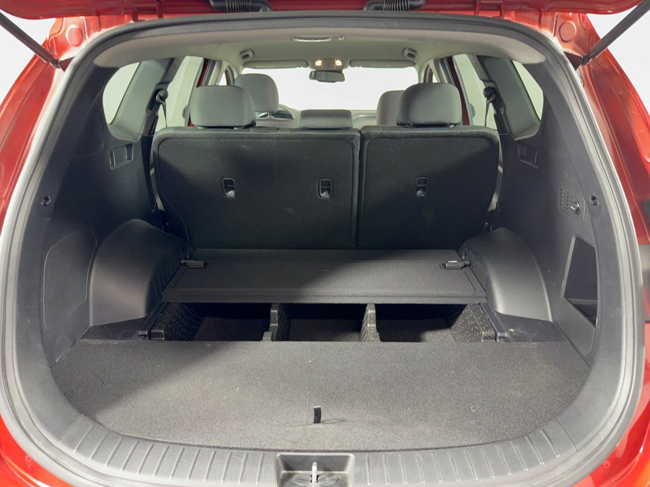 Used 2019 Hyundai Santa Fe SEL FWD image 28