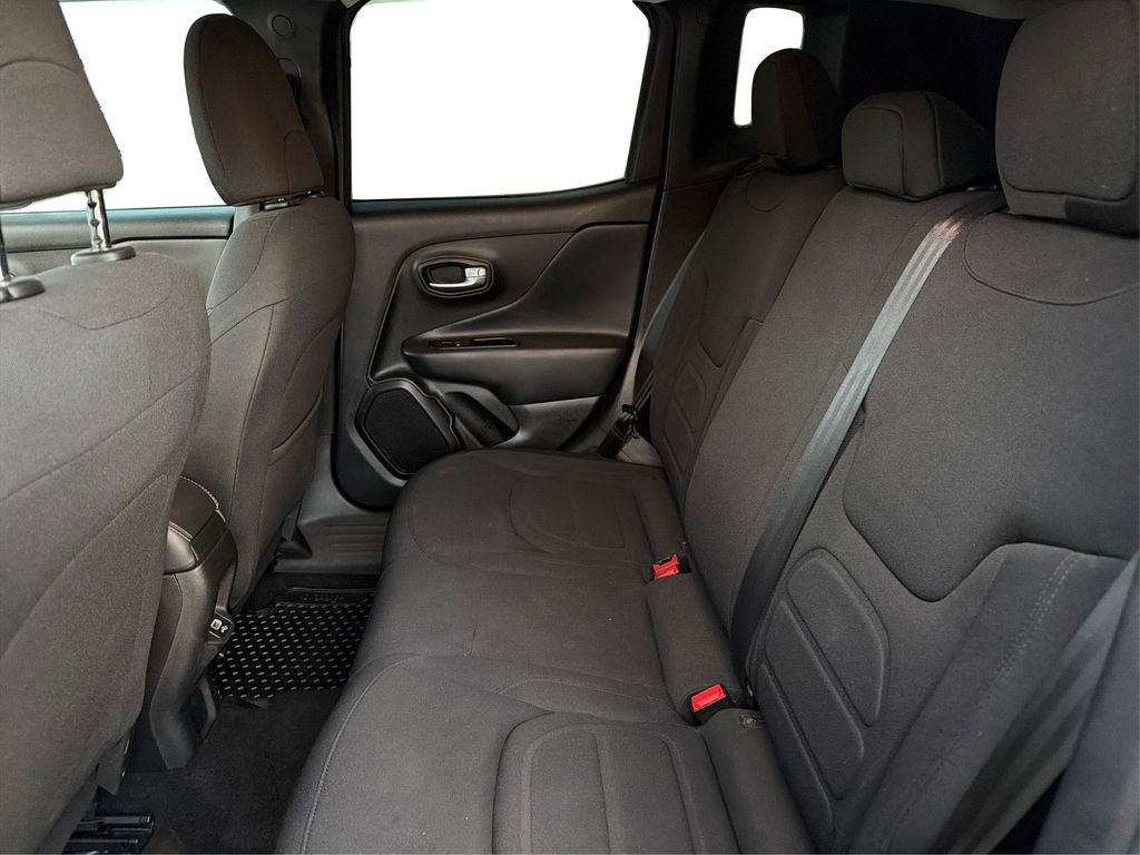 Used 2022 Jeep Renegade Latitude image 11