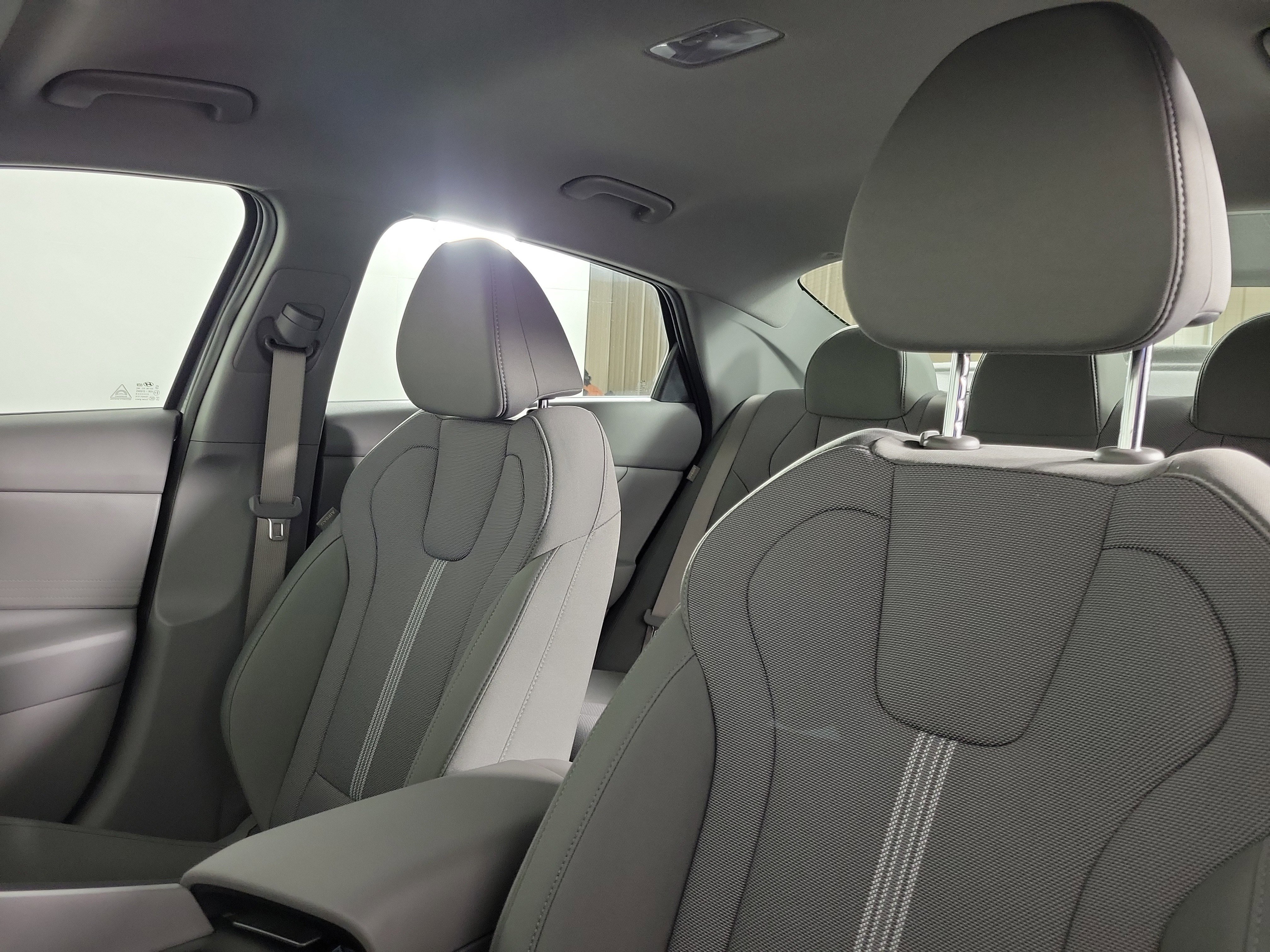 New 2026 Hyundai Elantra SE image 27