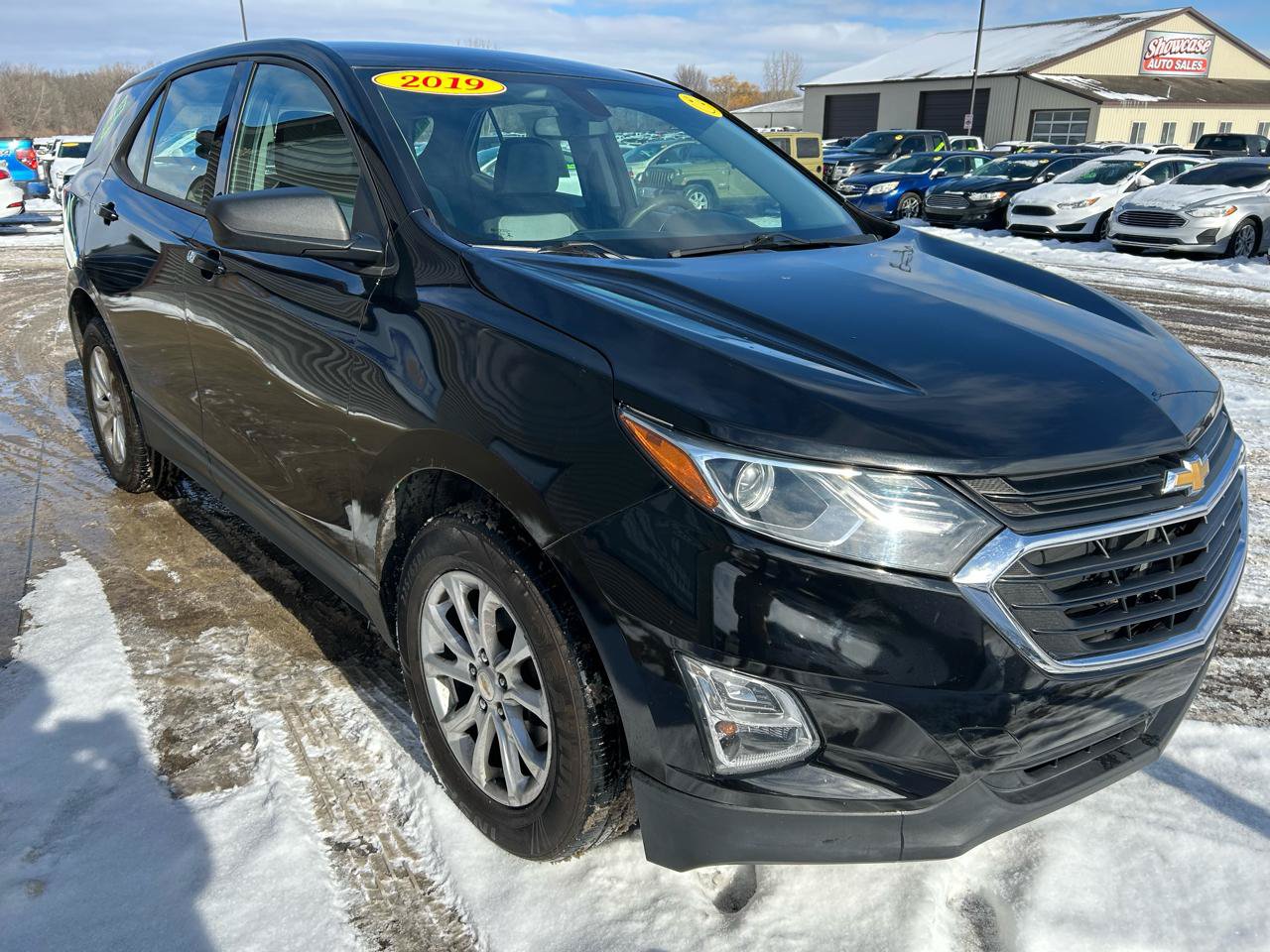 Used 2019 Chevrolet Equinox LS FWD image 3