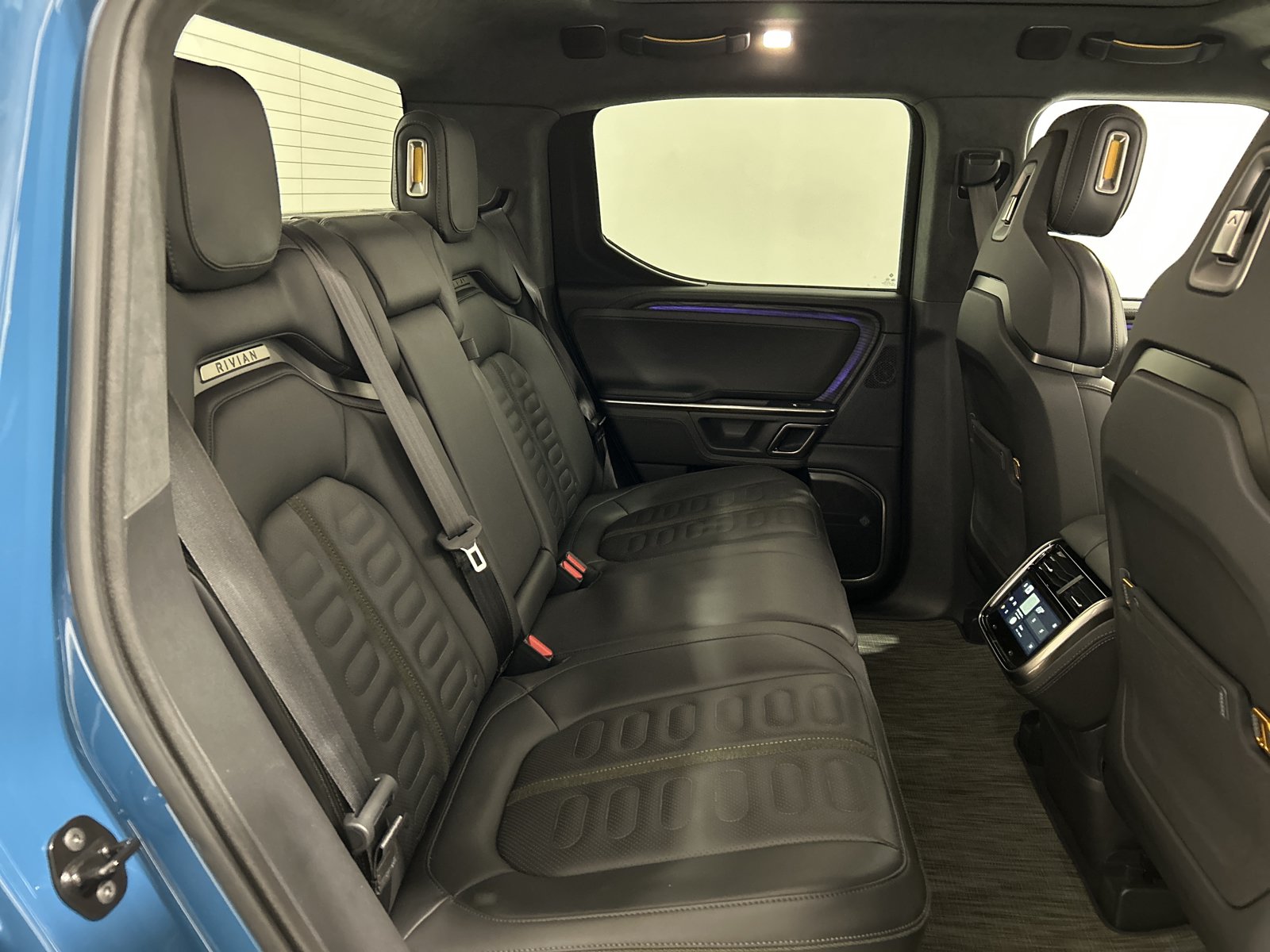 Used 2024 Rivian R1T Adventure AWD/4WD image 22