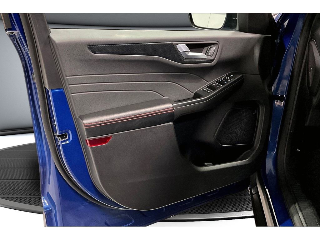 Used 2023 Ford Escape ST-Line w/ Tech Pack #1 image 25