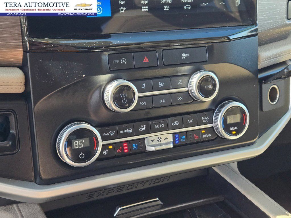 Used 2024 Ford Expedition Limited AWD/4WD image 30