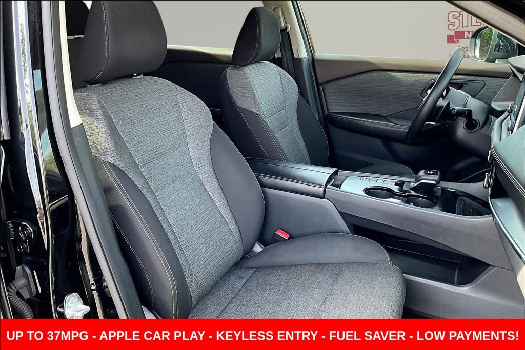 Used 2023 Nissan Rogue SV image 27