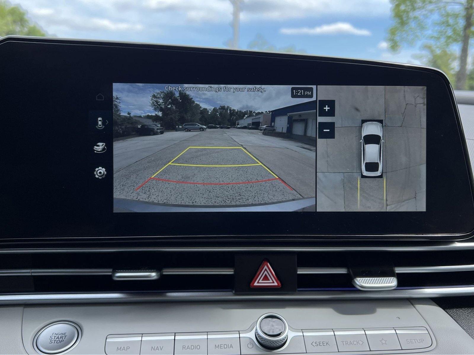 Used 2024 Hyundai Elantra Limited FWD image 33
