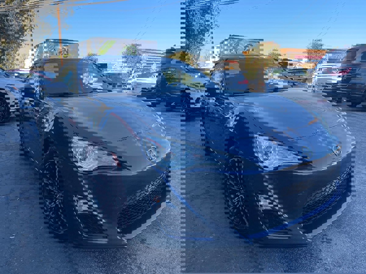 Used 2013 Scion FR-S image 3