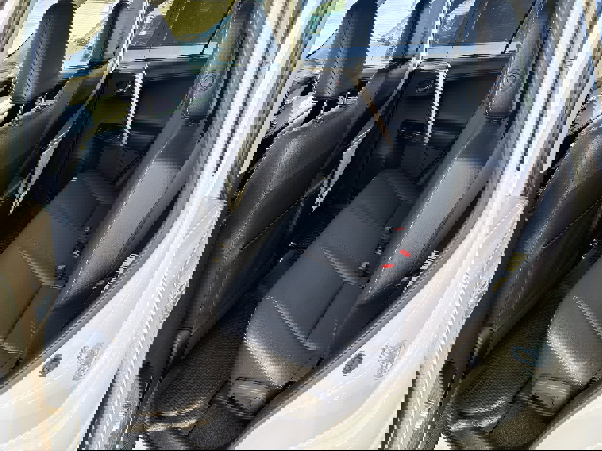 Used 2018 Toyota RAV4 Limited w/ All Weather Liner Package image 7