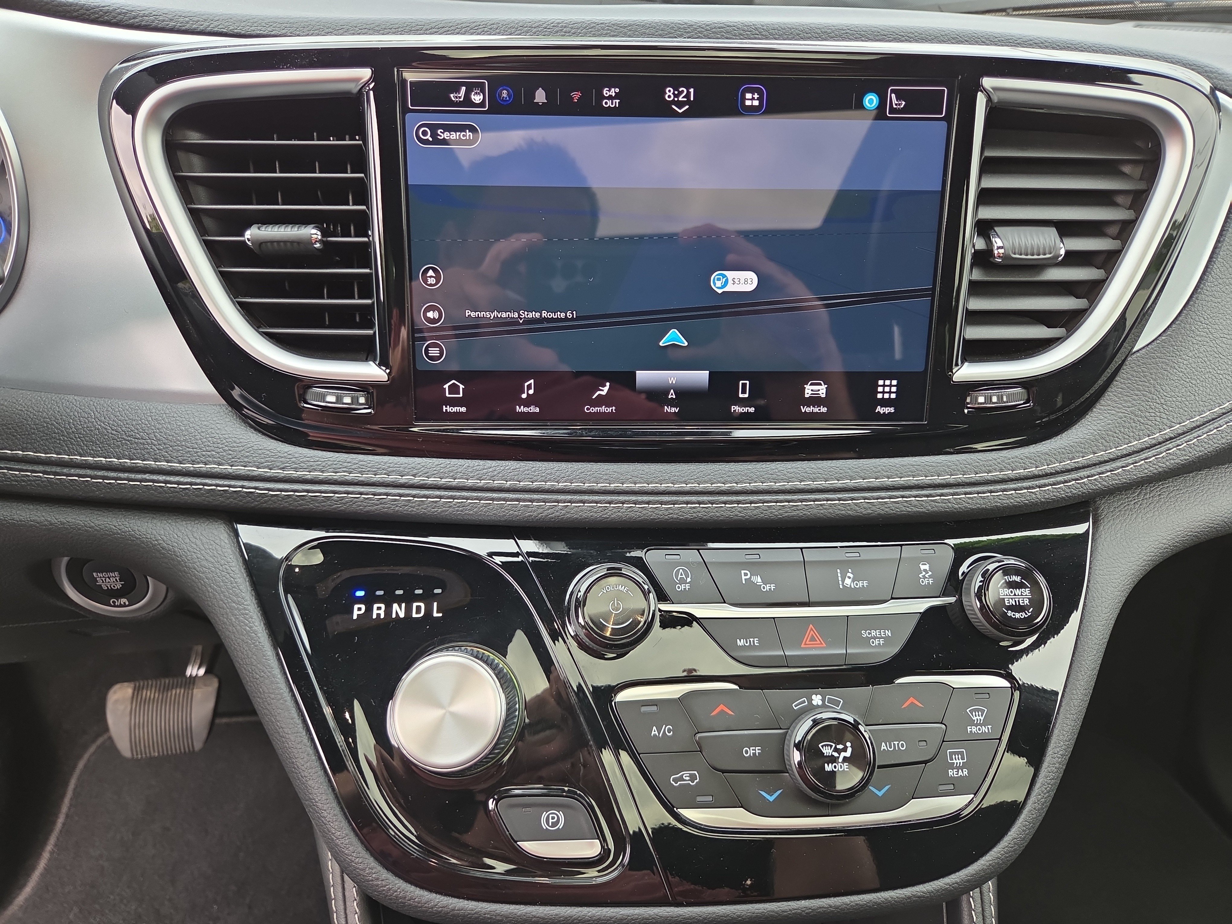 Certified 2026 Chrysler Pacifica Limited FWD image 27