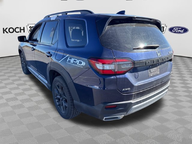 Used 2024 Honda Pilot Touring image 6