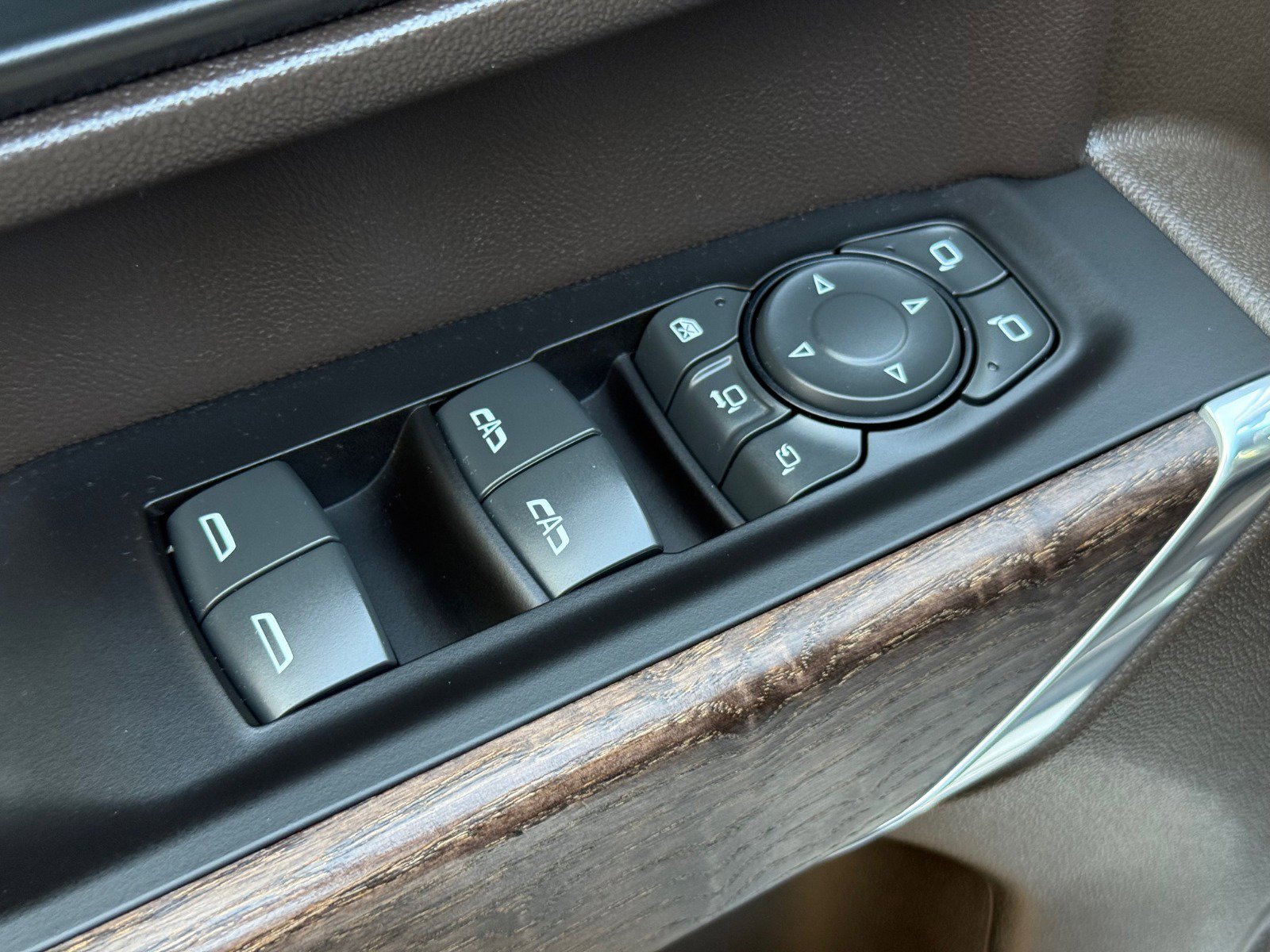 Certified 2022 GMC Sierra 3500 Denali w/ Denali Ultimate Package image 13