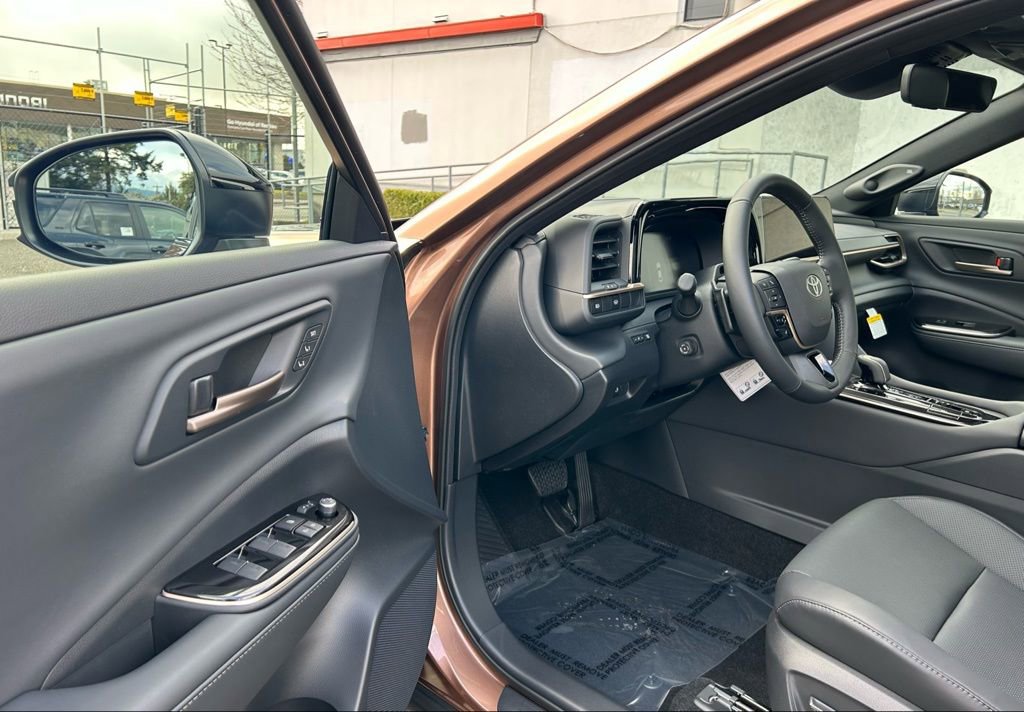 New 2026 Toyota Crown Platinum AWD/4WD image 9