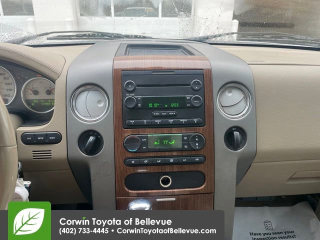 Used 2004 Ford F150 4x4 SuperCrew image 3