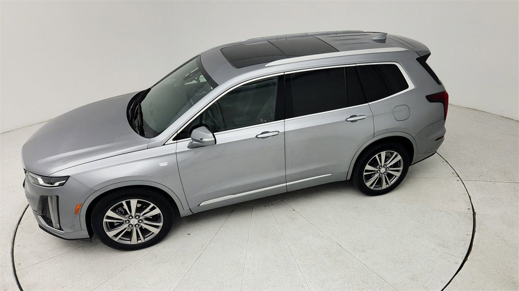Used 2025 Cadillac XT6 Premium Luxury image 15