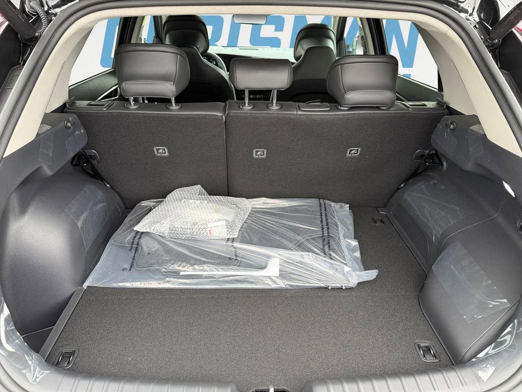 New 2025 Kia Niro SX Touring image 16