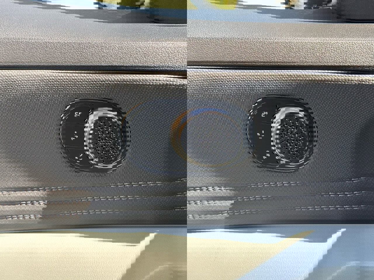 Certified 2025 Hyundai Elantra Limited image 25