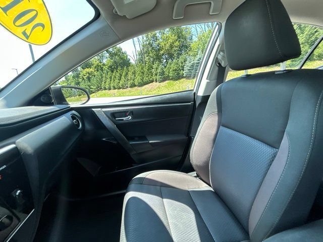 Used 2017 Toyota Corolla LE FWD image 28
