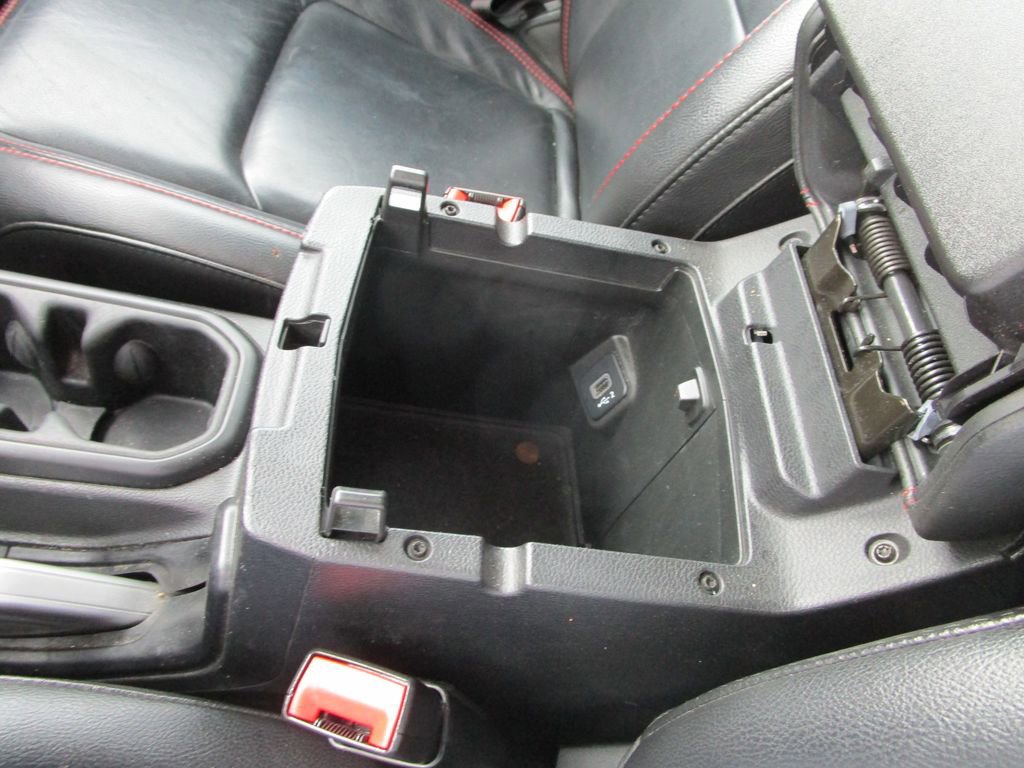 Used 2020 Jeep Wrangler Unlimited Rubicon w/ Dual Top Group image 35