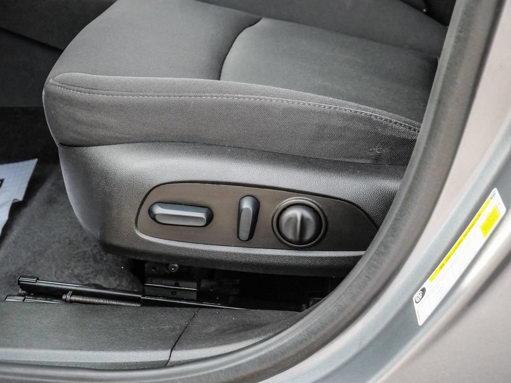Used 2024 Chevrolet Malibu LT FWD image 45