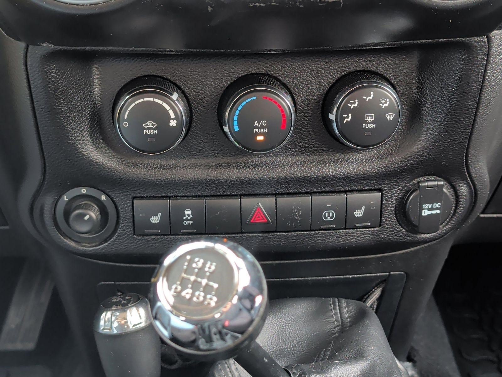 Used 2014 Jeep Wrangler Sahara w/ Trailer Tow Group AWD/4WD image 19