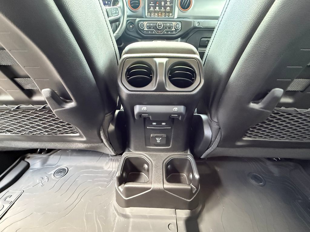 Used 2023 Jeep Gladiator Mojave w/ LED Lighting Group AWD/4WD image 33
