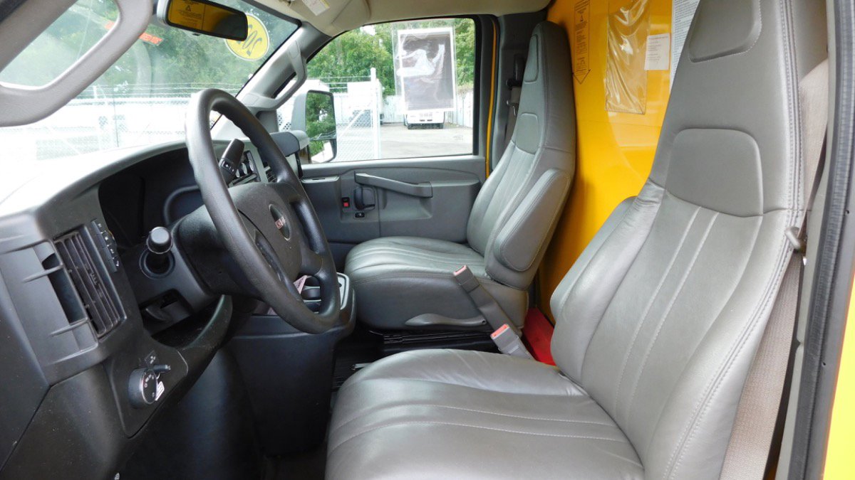 Used 2021 GMC Savana 3500 Extended w/ Power Convenience Package image 9