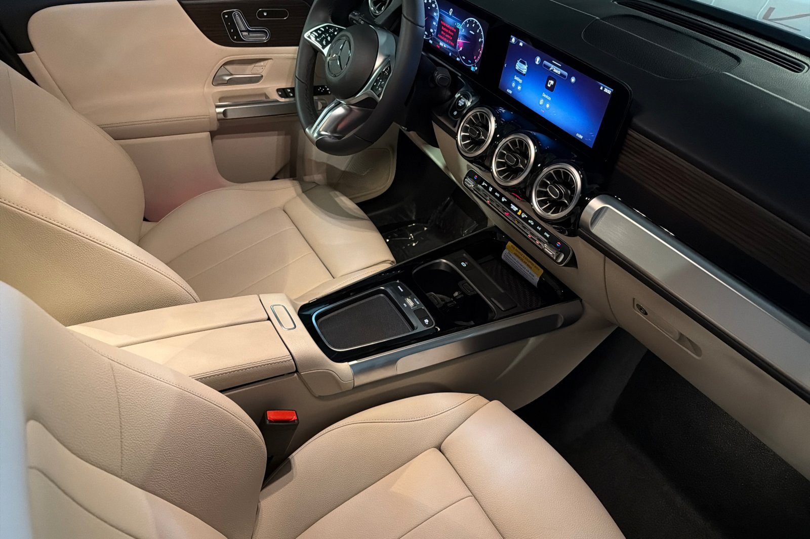 New 2026 Mercedes-Benz GLB 250 image 15