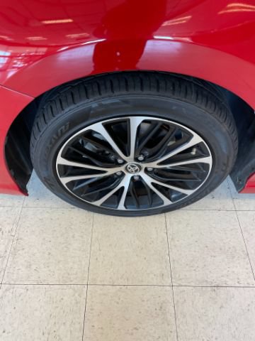 Used 2020 Toyota Camry SE FWD image 26
