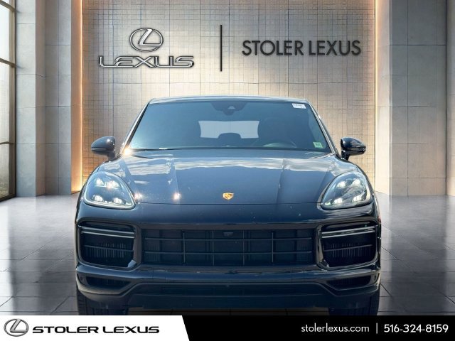 Used 2022 Porsche Cayenne Turbo S AWD/4WD image 2