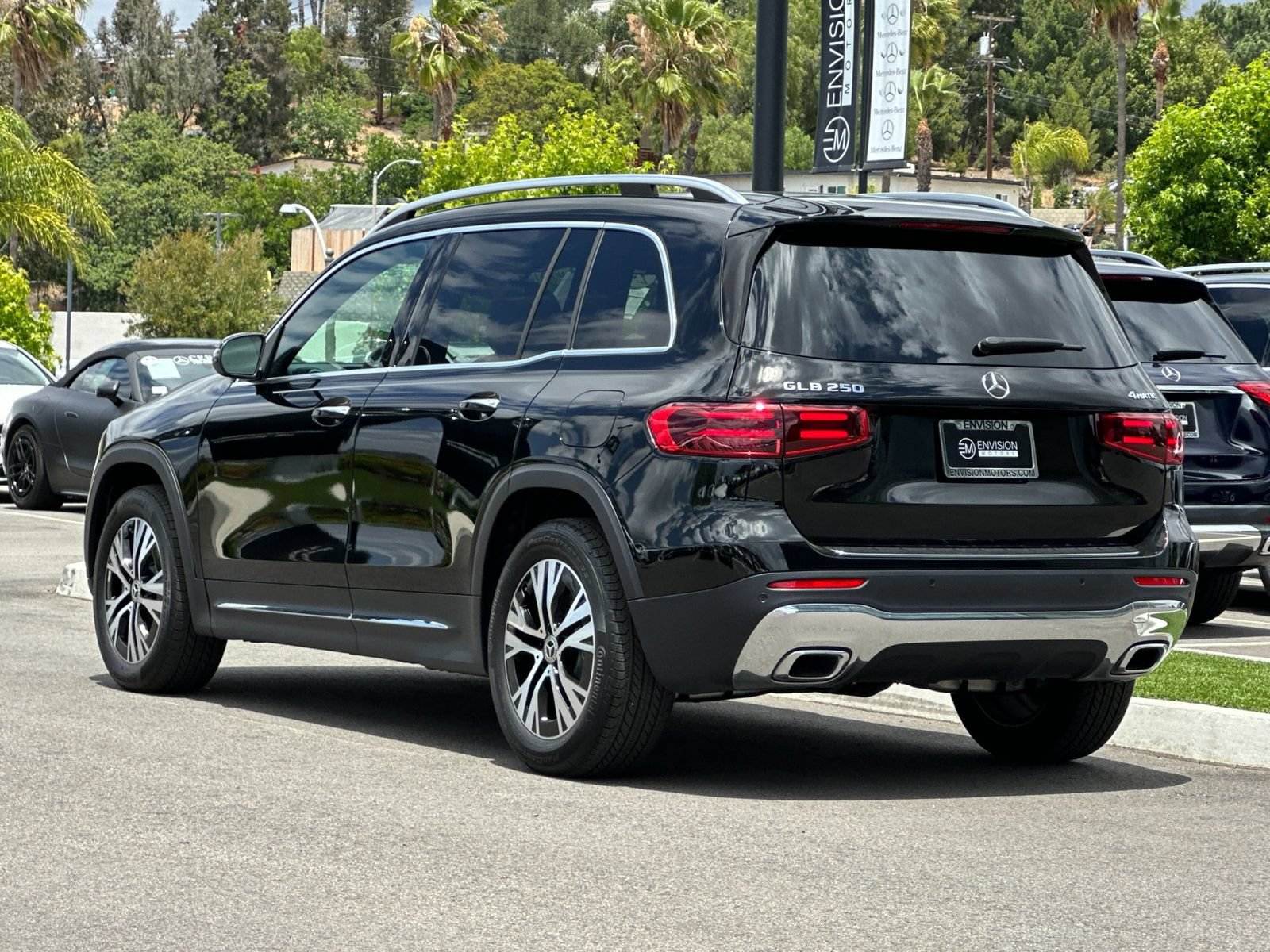 Certified 2026 Mercedes-Benz GLB 250 4MATIC image 5