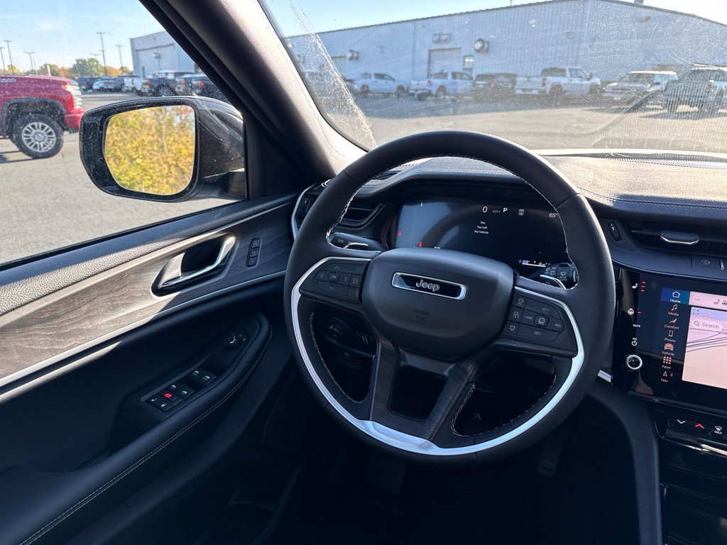 New 2027 Jeep Grand Cherokee L Limited AWD/4WD image 17