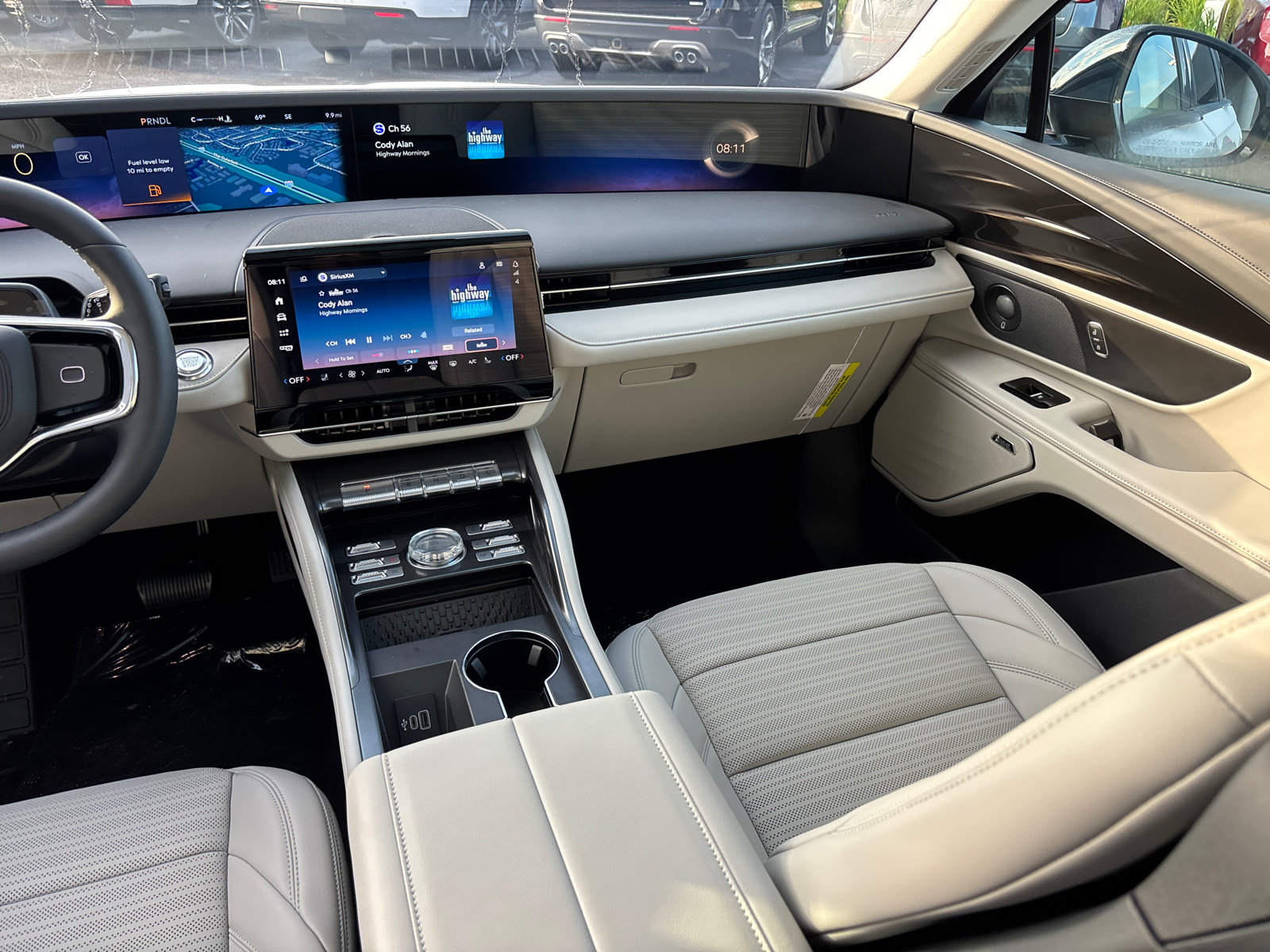 New 2026 Lincoln Nautilus Reserve AWD/4WD image 32