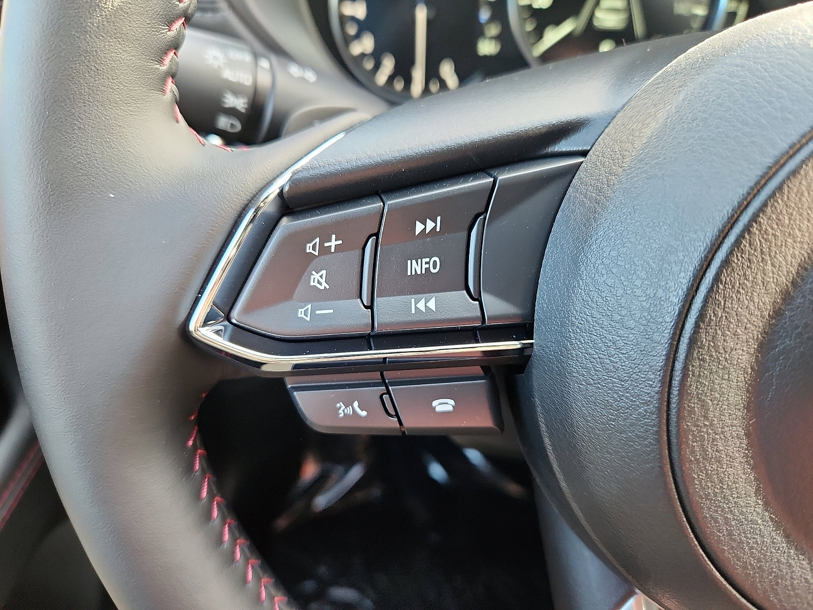 Certified 2025 MAZDA CX-5 2.5 Turbo w/ Premium Package image 23