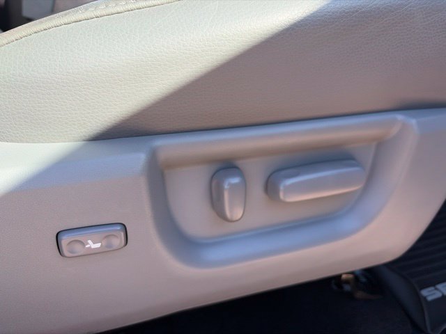 Used 2021 Toyota Sequoia Platinum AWD/4WD image 66