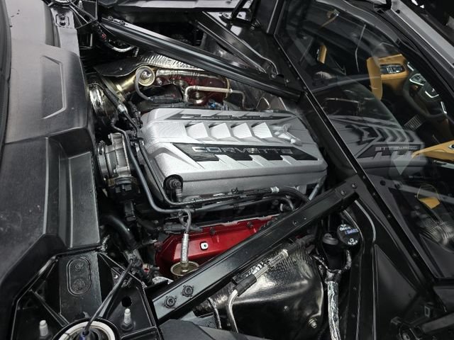 Used 2024 Chevrolet Corvette Stingray Premium Cpe w/ Z51 Performance Package RWD image 24