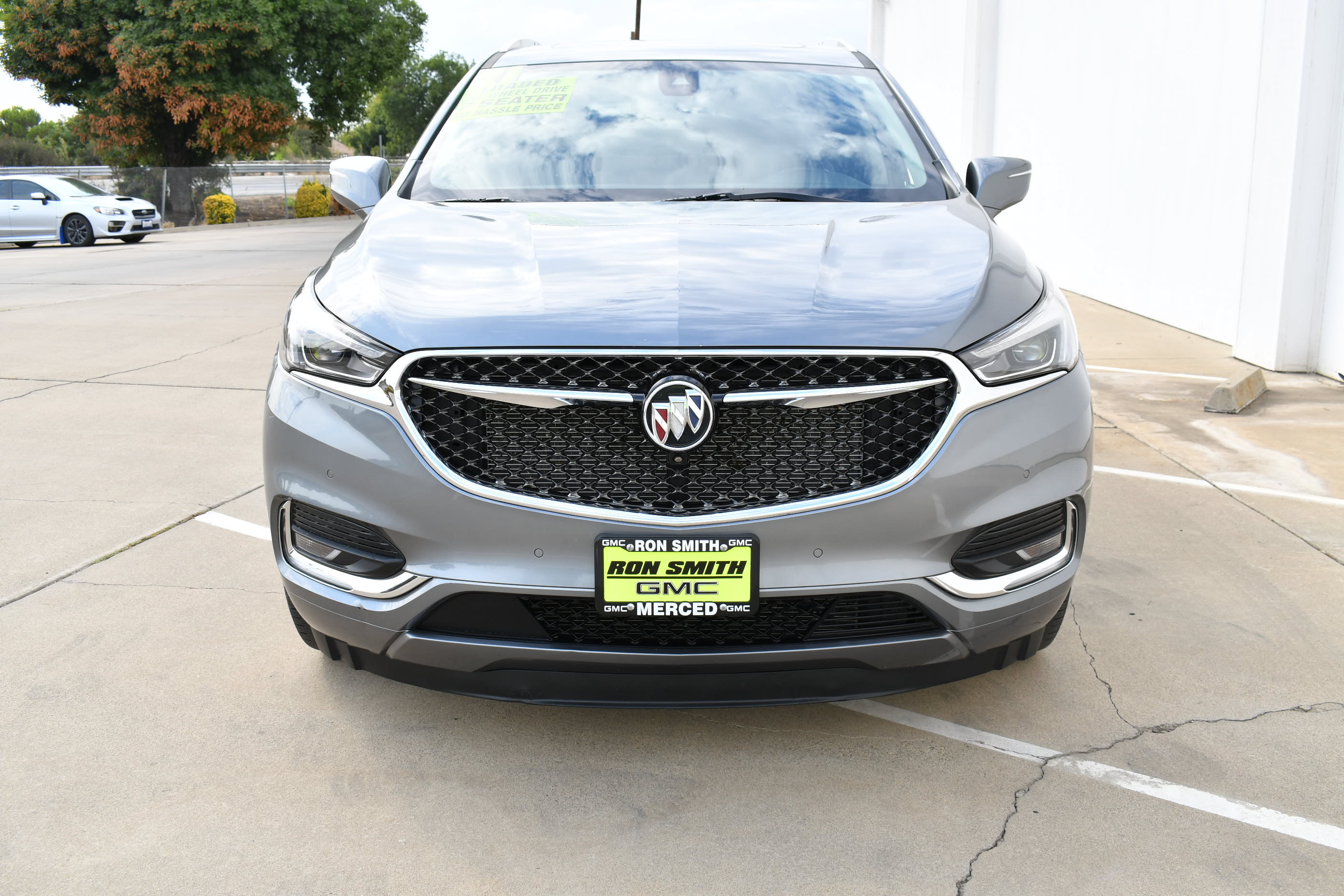 Used 2021 Buick Enclave Avenir w/ Avenir Technology Package AWD/4WD image 2