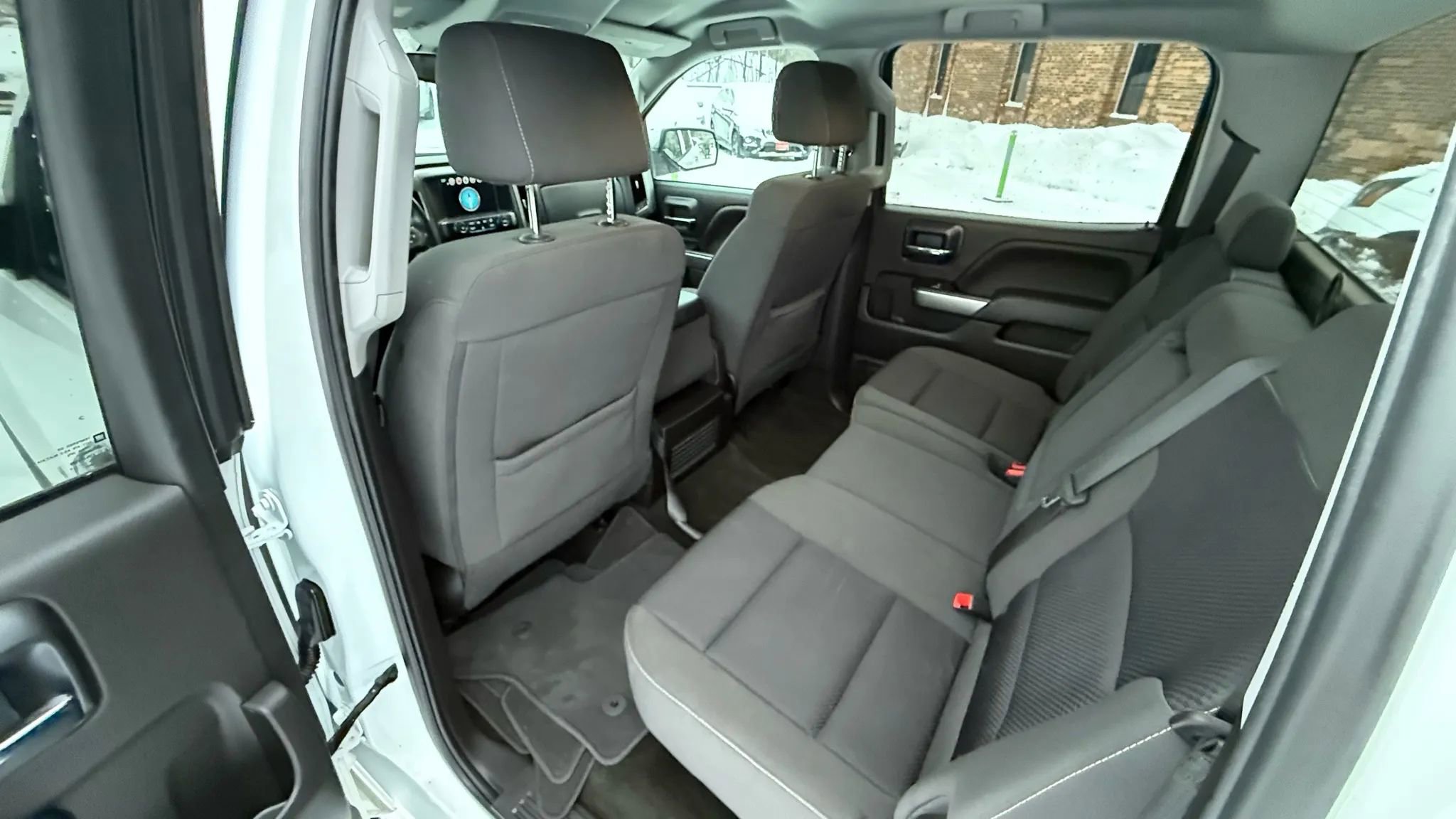 Used 2018 Chevrolet Silverado 1500 LT w/ LT Eassist Package image 27