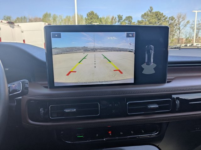 Used 2023 Lincoln Nautilus Reserve image 14