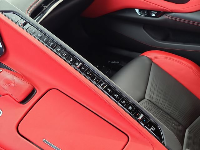 Used 2025 Chevrolet Corvette Stingray Preferred Conv w/ Z51 Performance Package RWD image 26