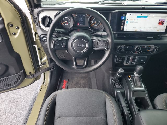 Used 2025 Jeep Wrangler Sport AWD/4WD image 13